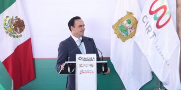 El gobernador Manolo Jiménez Salinas.